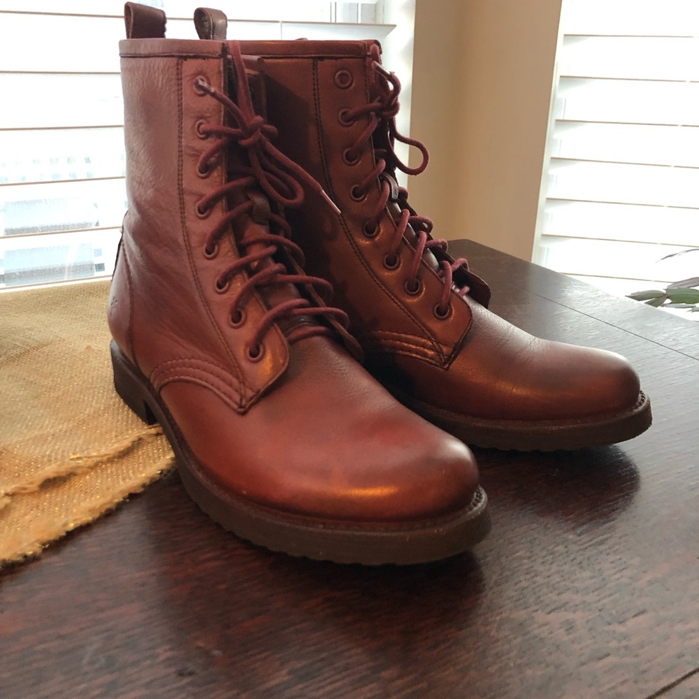 Frye Veronica Combat Boots in Red Clay, Size 8.5